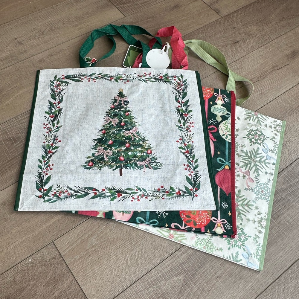 Homegoods TJMaxx Marshalls Bow Snowflake, Christmas Tree & Ornament Bow Bags